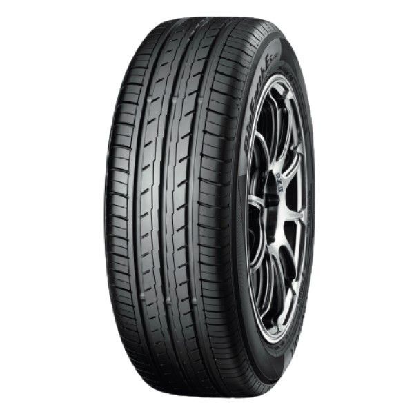 Yokohama BluEarth-Es ES32A 235/45 R17 97V